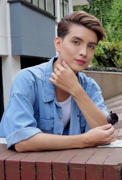 Performer KyleMillers Photo 7