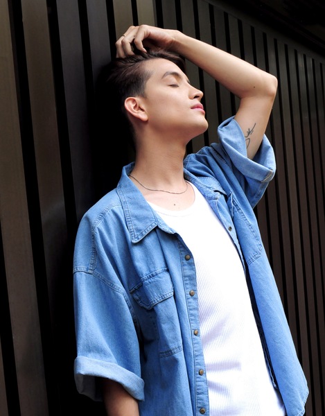 Performer KyleMillers Photo 11