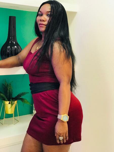 Interprete JelanyBankol Foto 3