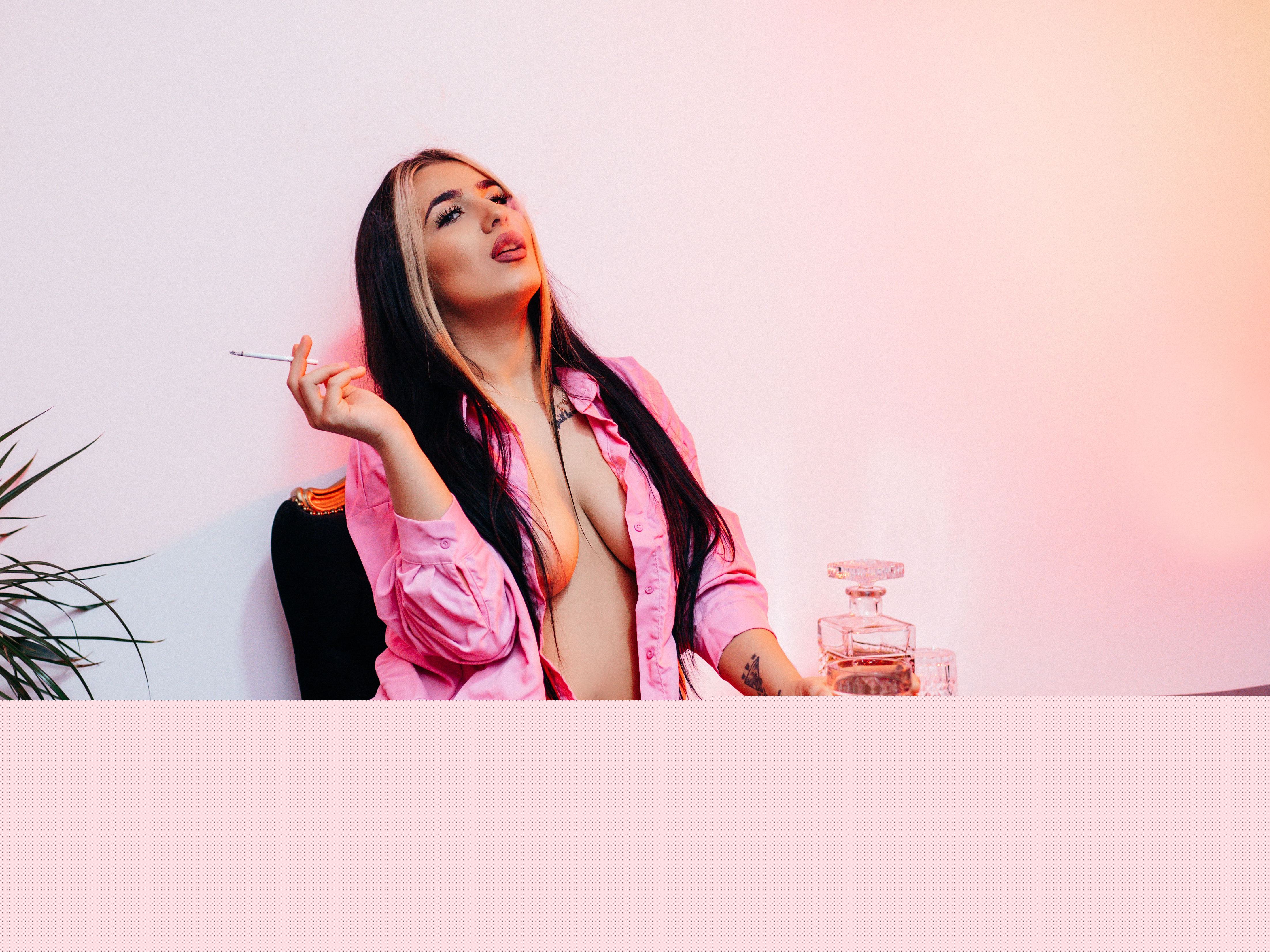 KarlaDivine immagine del profilo del modello di cam