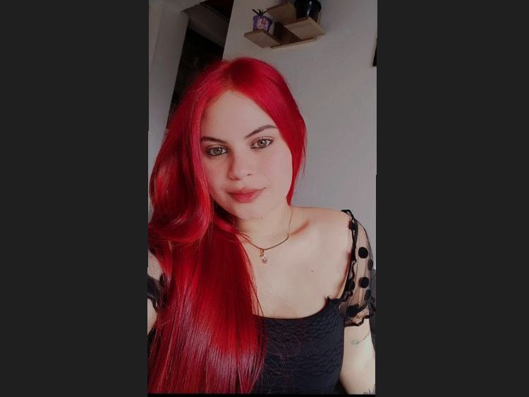 EmilyVergara123 profilbild på webbkameramodell 