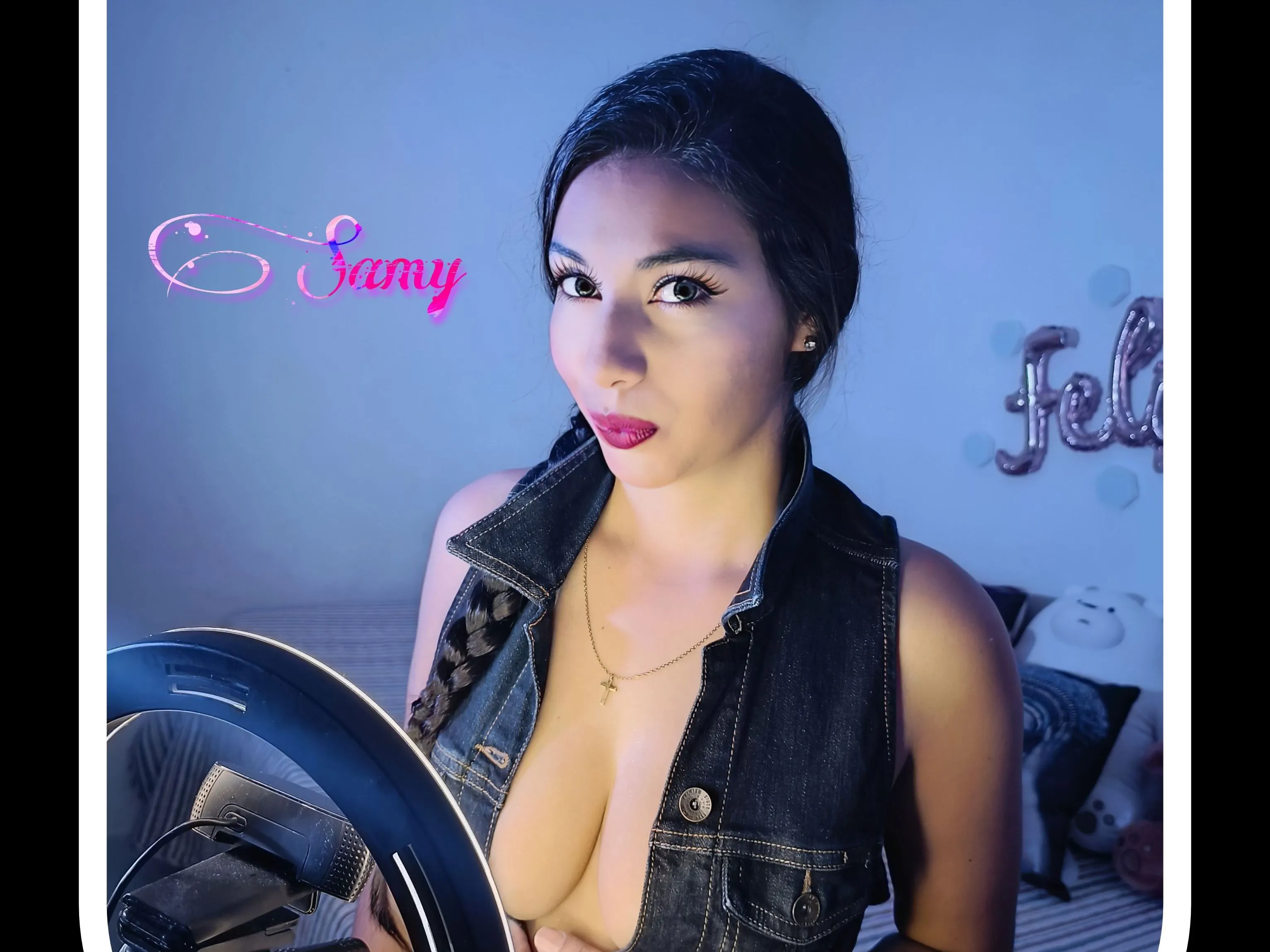 Image de profil du modèle de webcam Samantha18grey