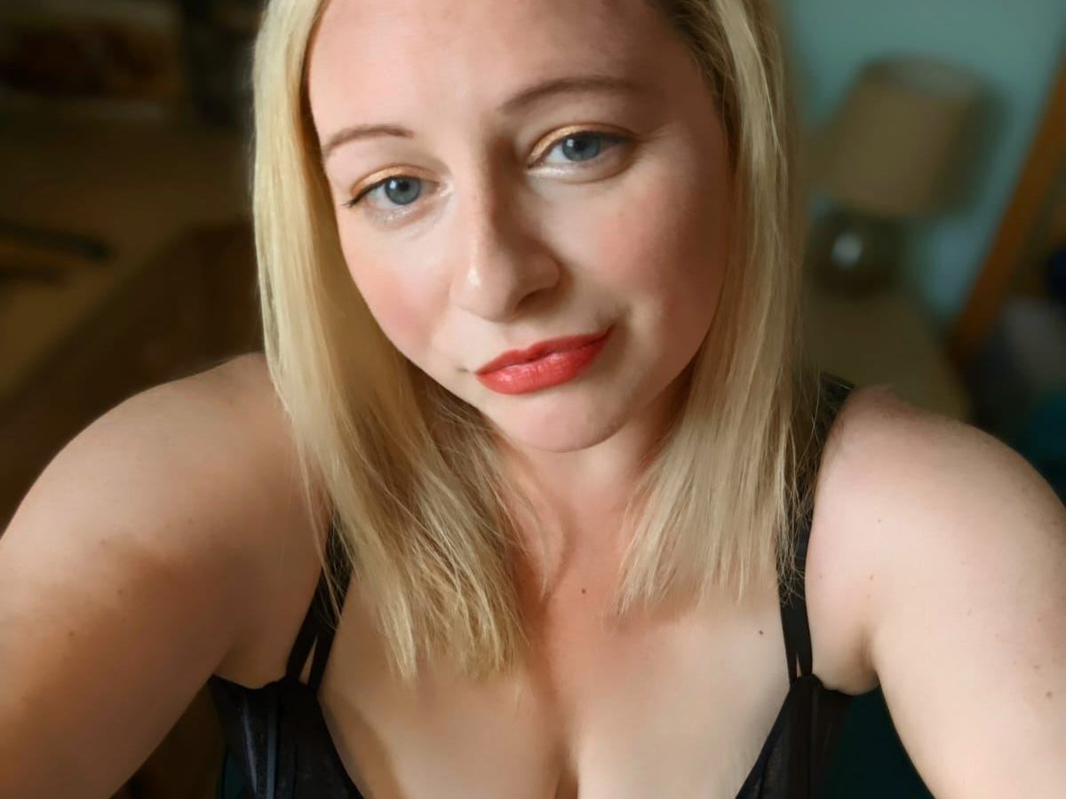 Image de profil du modèle de webcam oxstarshinexo