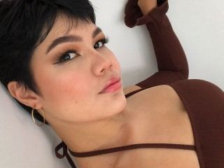 Imagen de perfil de modelo de cámara web de RubiRey