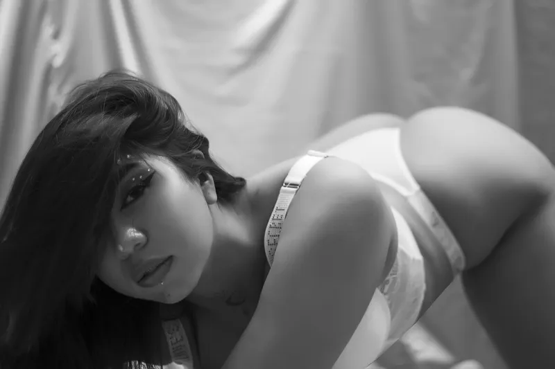 Performer MiaSuki Photo 5