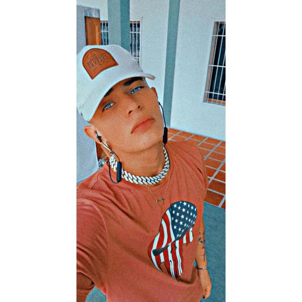 Performer RogerCockx Photo 8