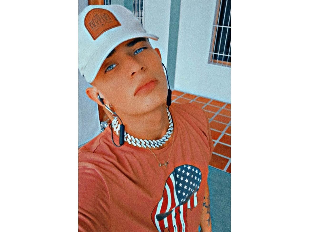 RogerCockx cam model profile picture