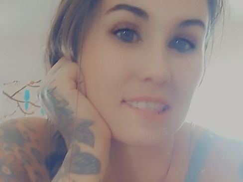 Tattooedbabe66 cam model profile picture 