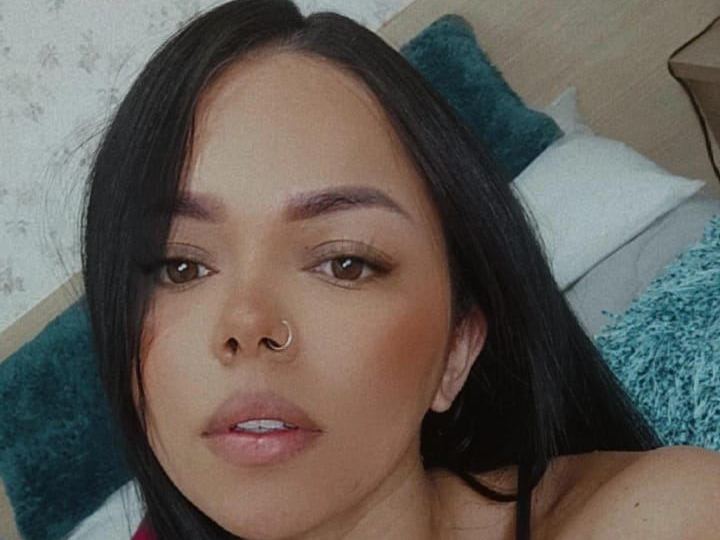 Imagen de perfil de modelo de cámara web de CarlaPierce