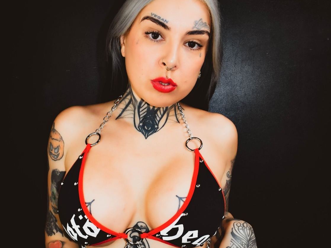 GothTitties profilbild på webbkameramodell 