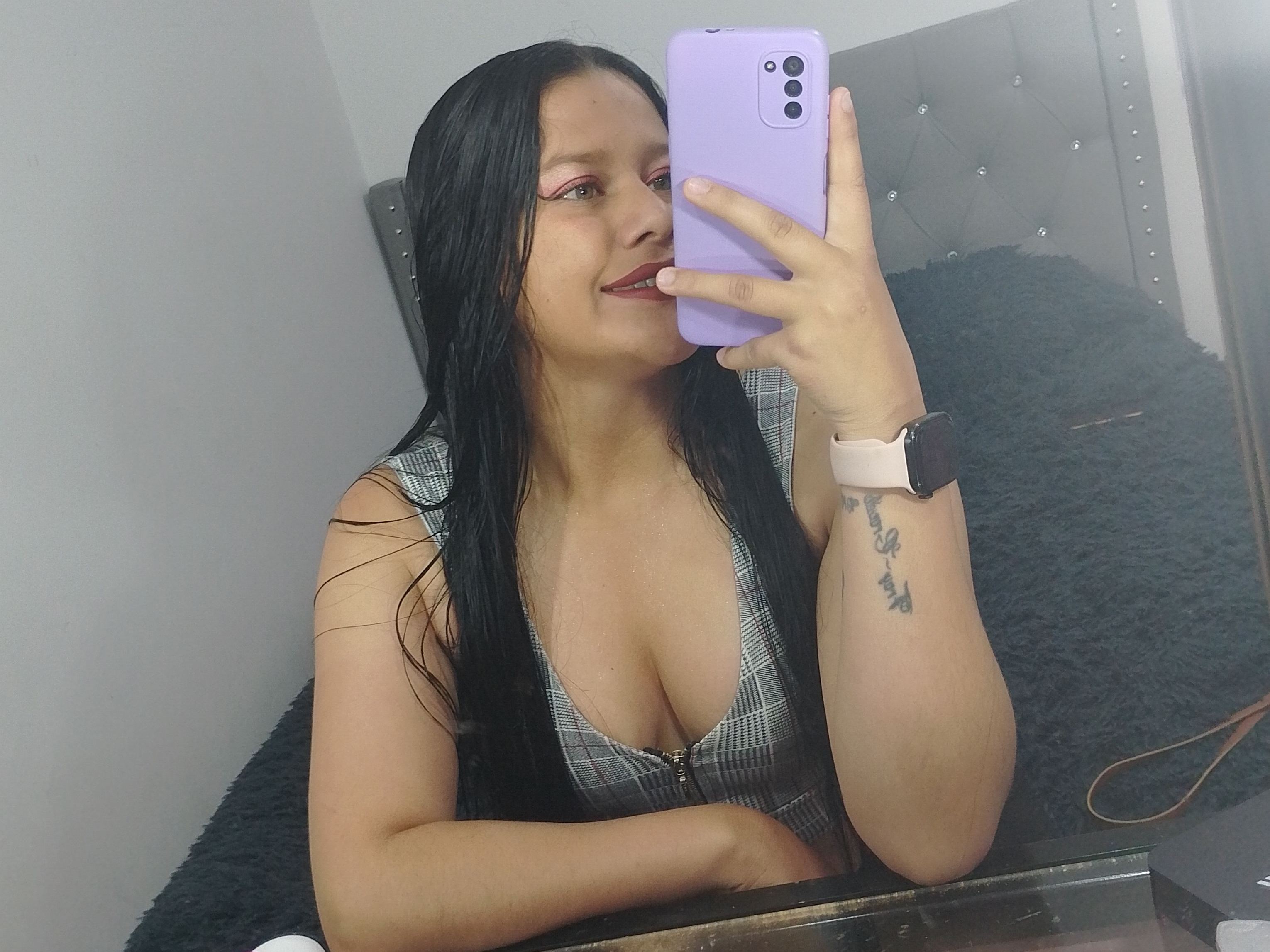 Foto de perfil de modelo de webcam de OrianaNoel 