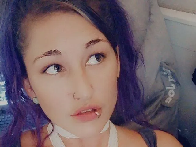 ErytreahVixen profilbild på webbkameramodell