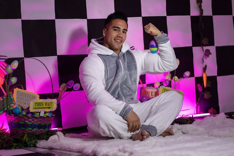 Artista KyleVolkov Foto 10