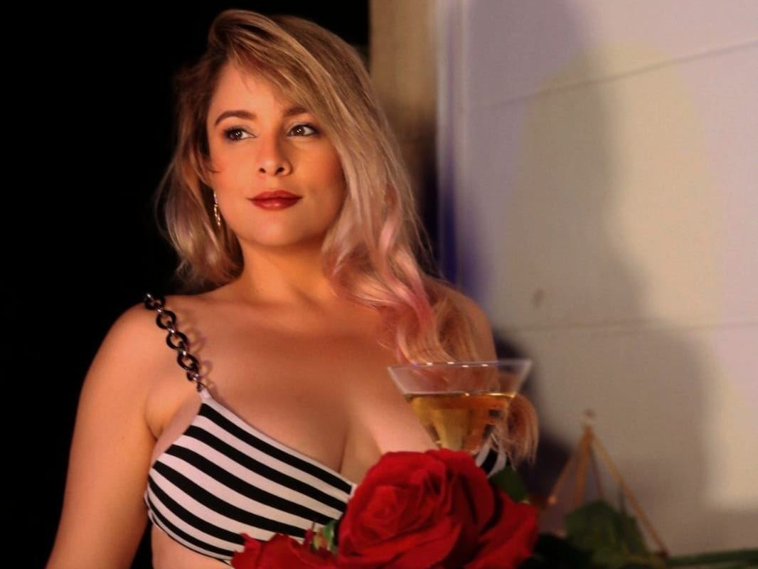 Foto de perfil de modelo de webcam de ChloeTharzon