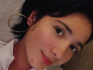 Image de profil du modèle de webcam Cherrylb