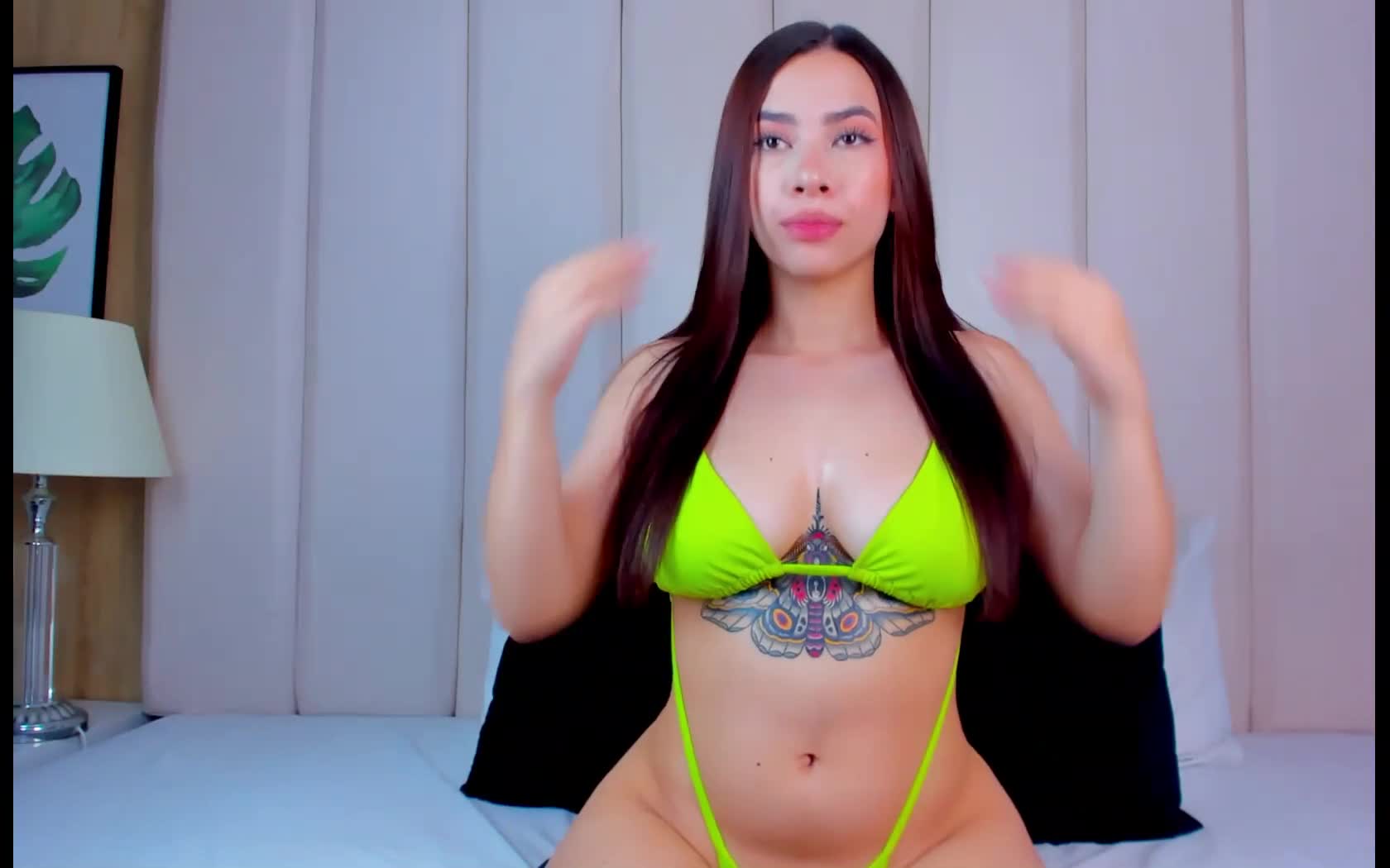 Darsteller LiaEvanss Video 1