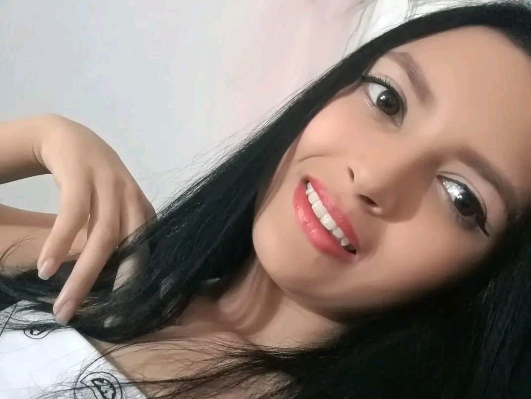 Image de profil du modèle de webcam sexybichtss