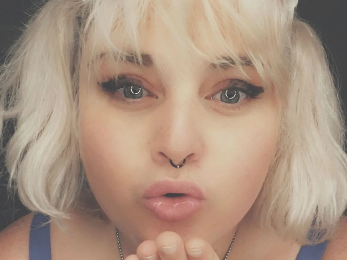 SkyBabyToes profielfoto van cam model