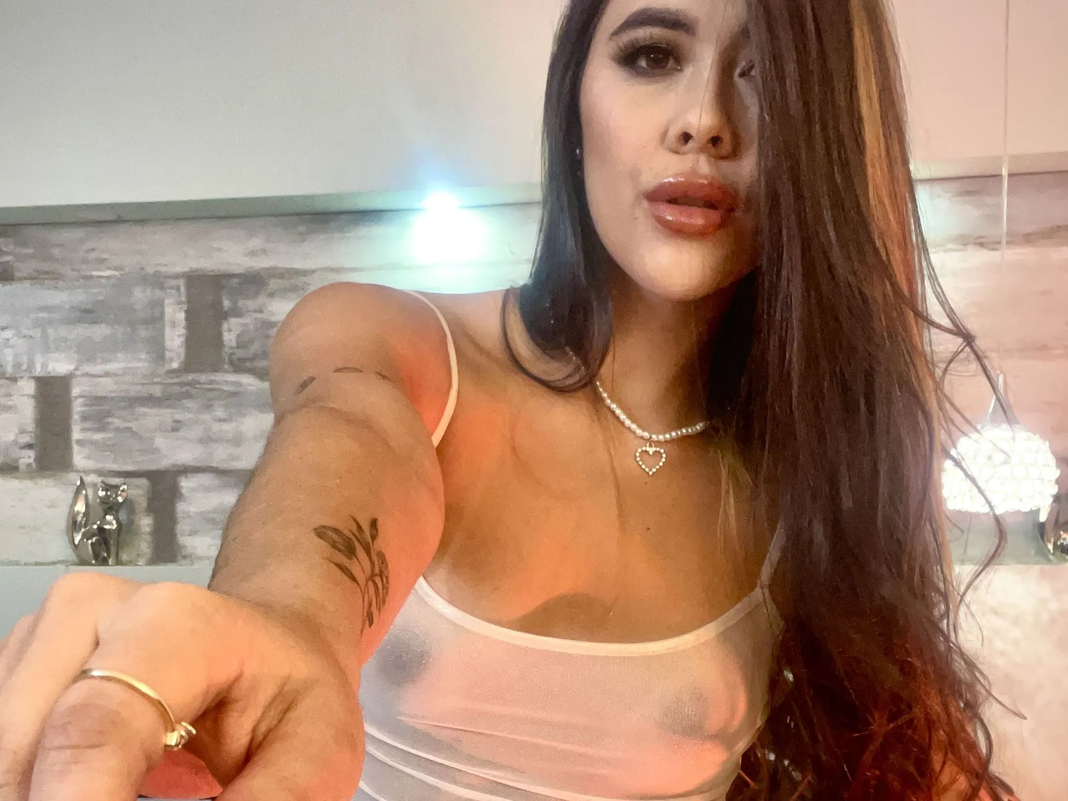 EmiliaBakerr profielfoto van cam model