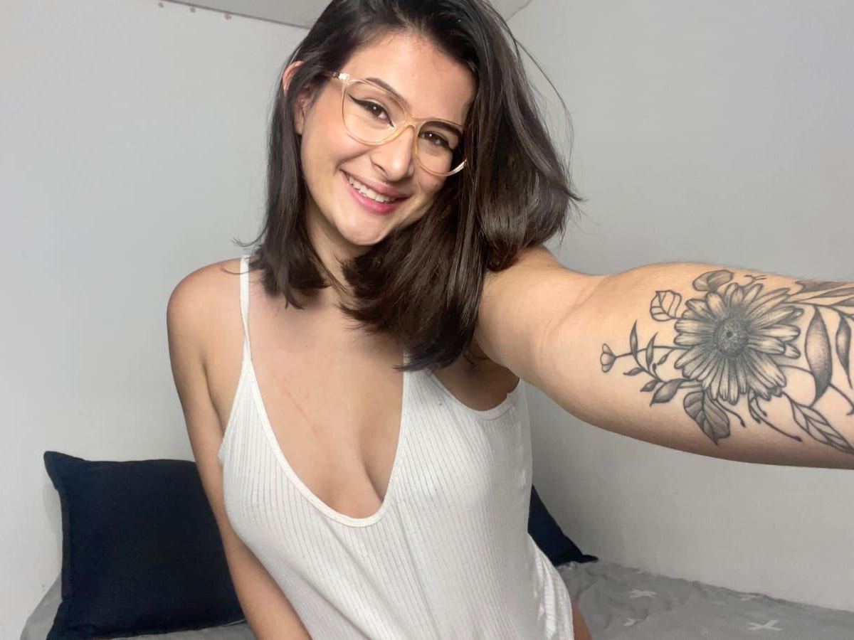 Image de profil du modèle de webcam AmelieeAddams