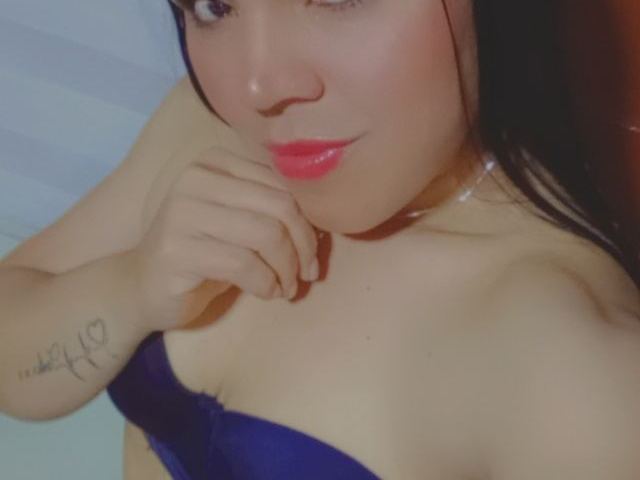 sexylatinaspit profielfoto van cam model 