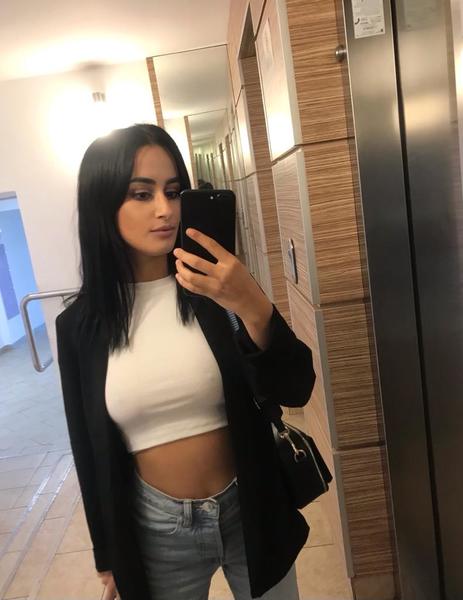 Performer Amanda101 Photo 2