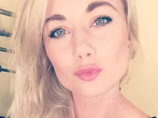 KateDivineUK cam model profile picture