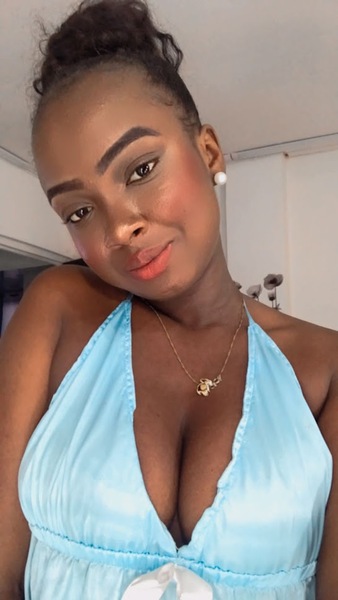 Artista AliciaaJhons Foto 6