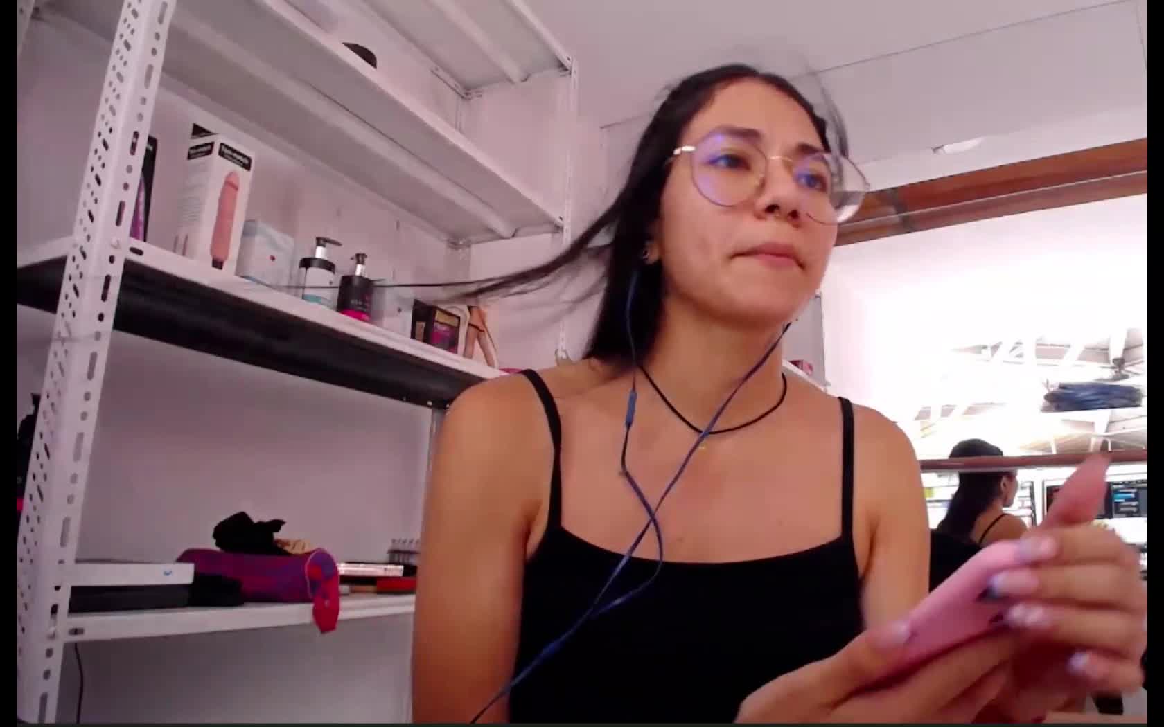 Artista ISHTARLEE Video 1