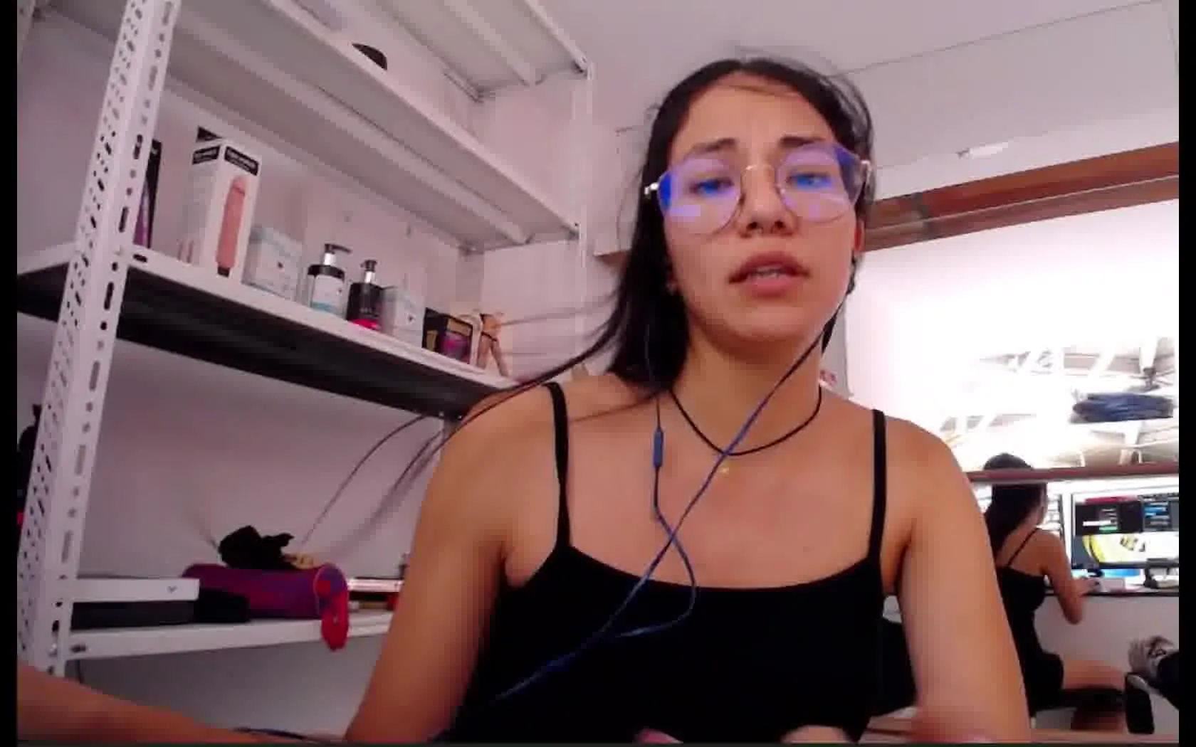 Performer ISHTARLEE Video 1