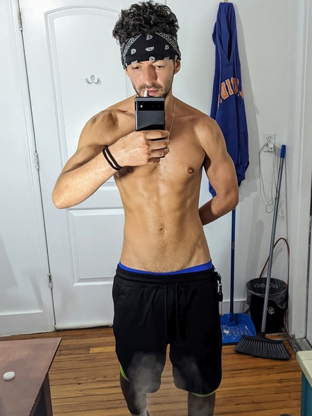 Performer EdenHung Photo 11