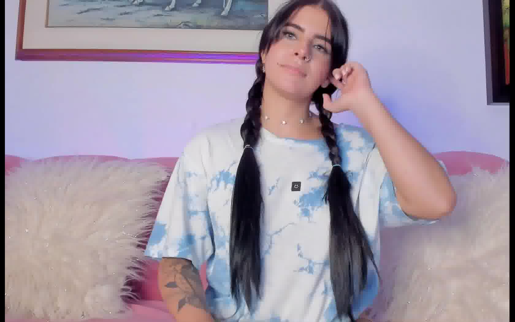 Artist CamiHerrera Video 1