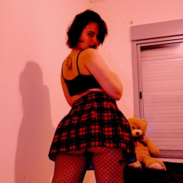 Artista AnyoneHot Foto 2