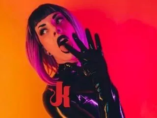 serveMissBat profielfoto van cam model