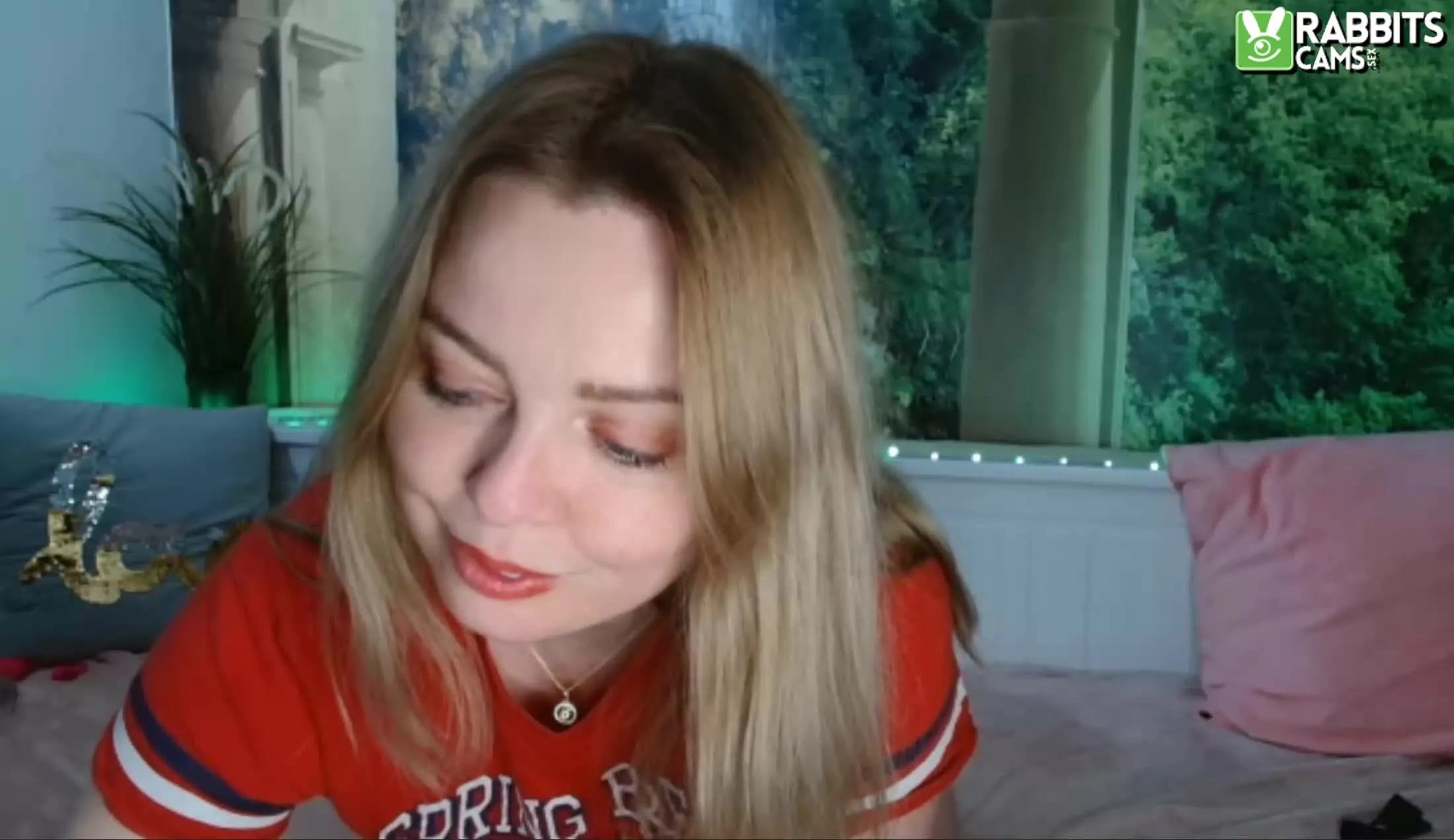 Artist CuriousNeighbour Video 2