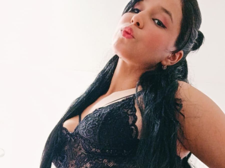 Foto de perfil de modelo de webcam de DIIANALOVE 