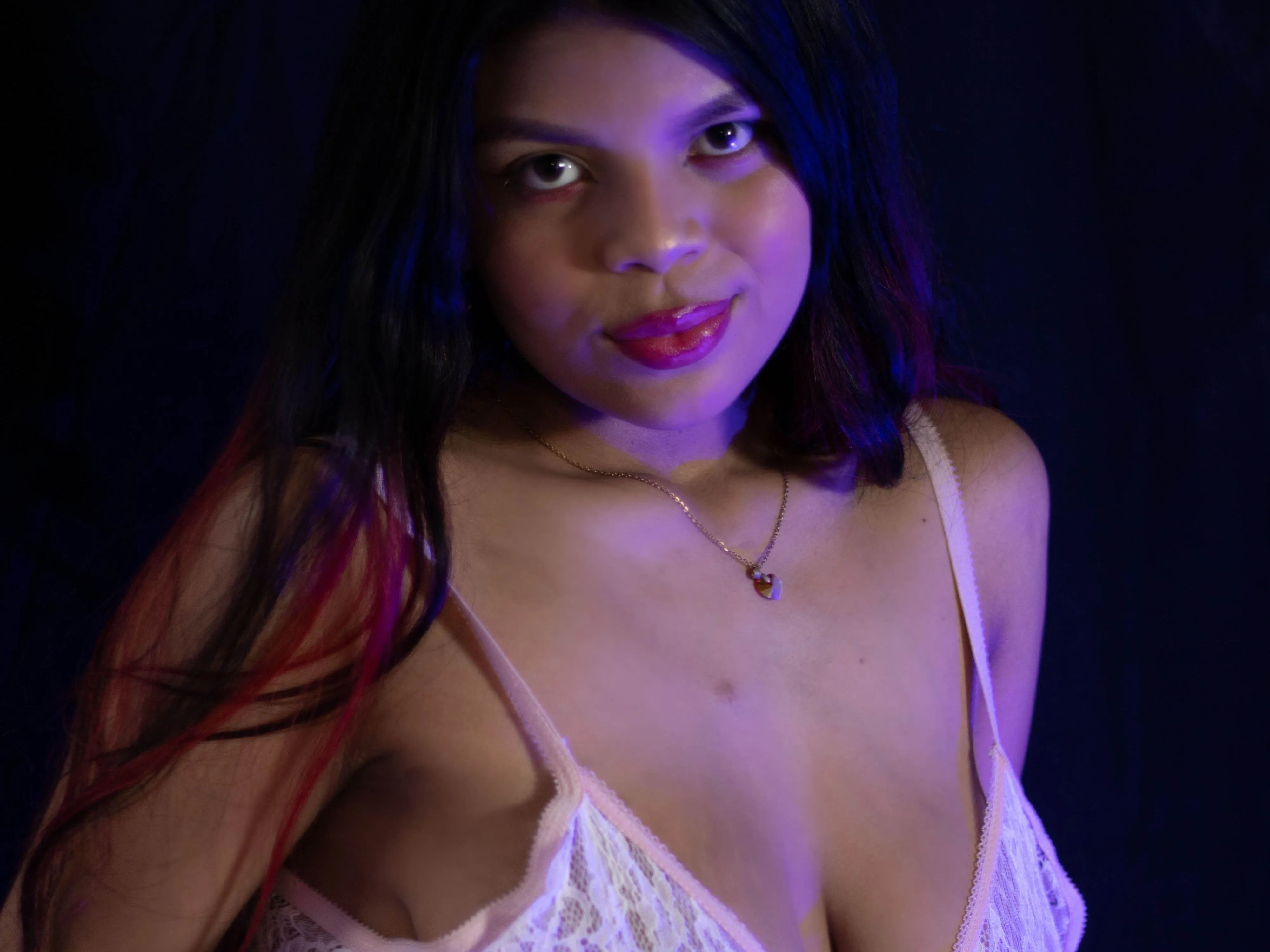 Imagen de perfil de modelo de cámara web de EvaaSimonss