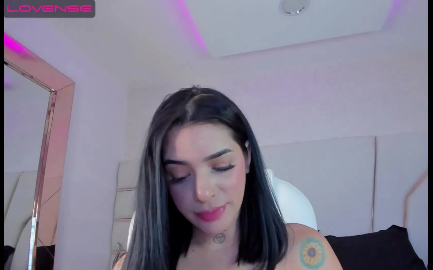 Artist HoneyQueenn Video 1