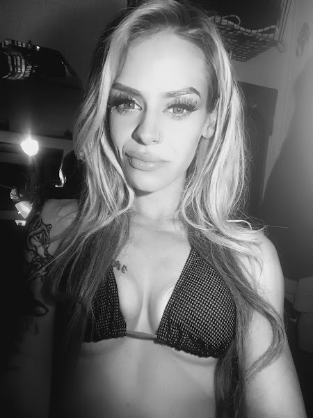 Interprète RoxanneTeegan Photo 6