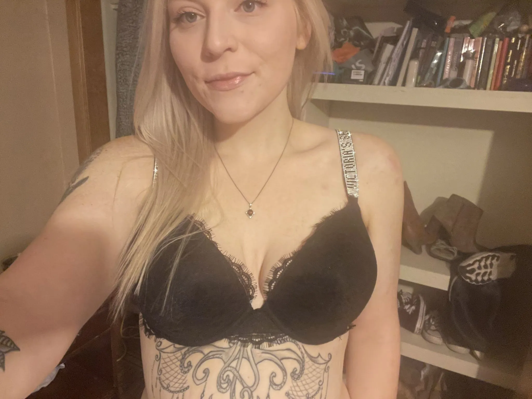 Imagen de perfil de modelo de cámara web de Subbygirl716