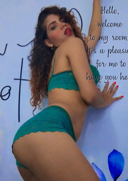 Interprete AmiraCurly Foto 4