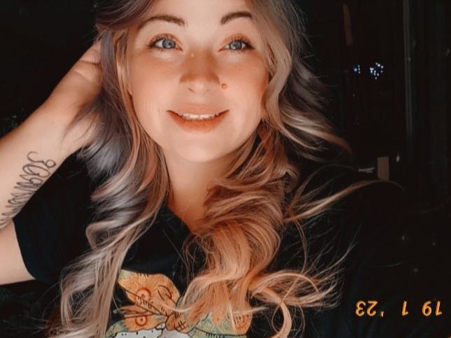 Image de profil du modèle de webcam AlternativeMonroe