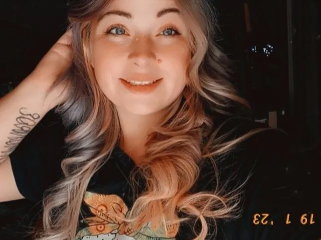 Image de profil du modèle de webcam AlternativeMonroe