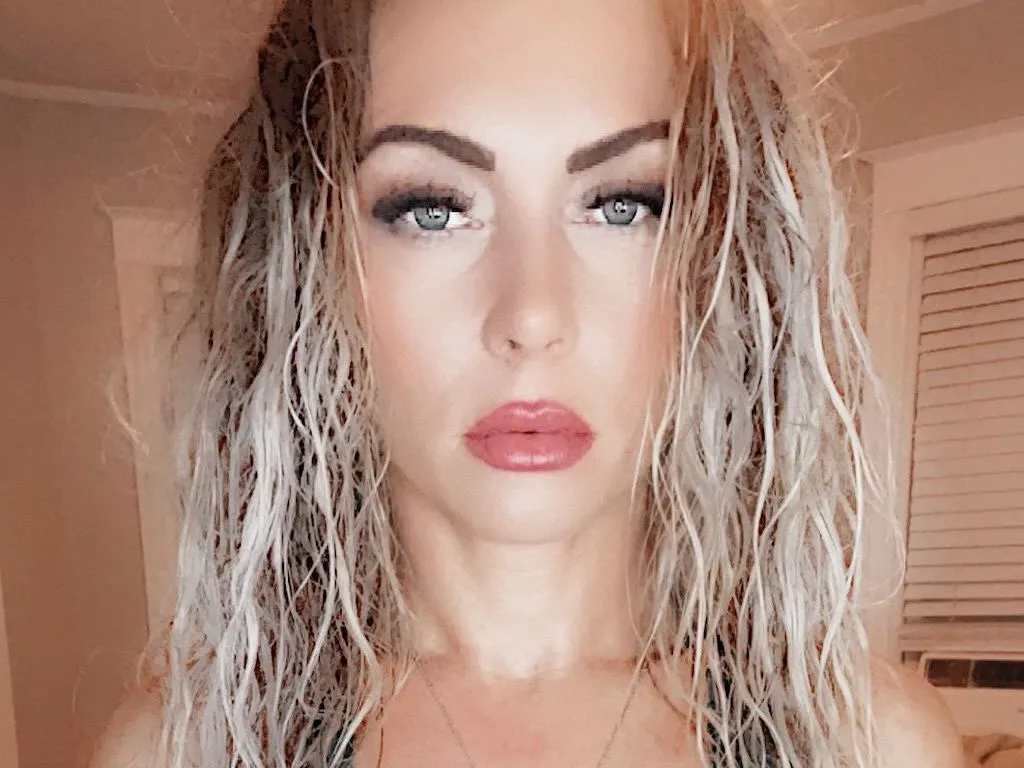CharlieBella69 profielfoto van cam model