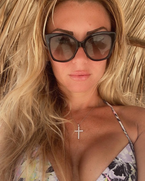 Intérprete CharlieBella69 Foto 6