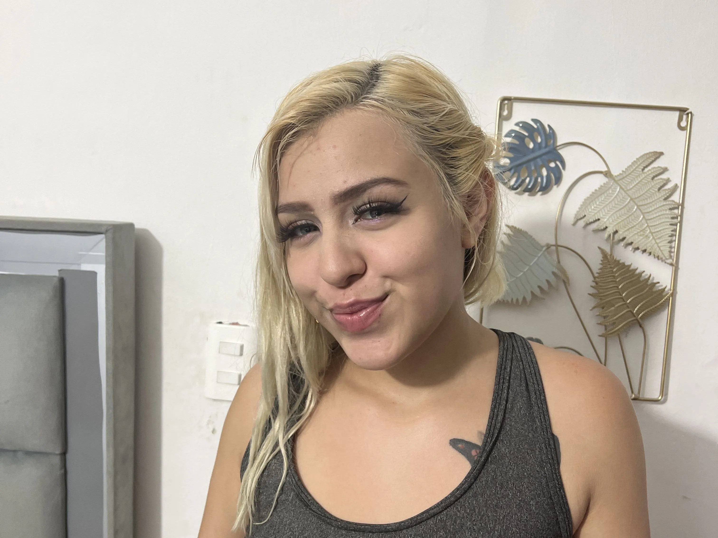 EmilyAndMia69 profilbild på webbkameramodell