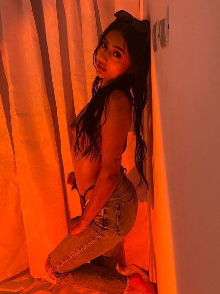 Artiest HelenCooppers Foto 12