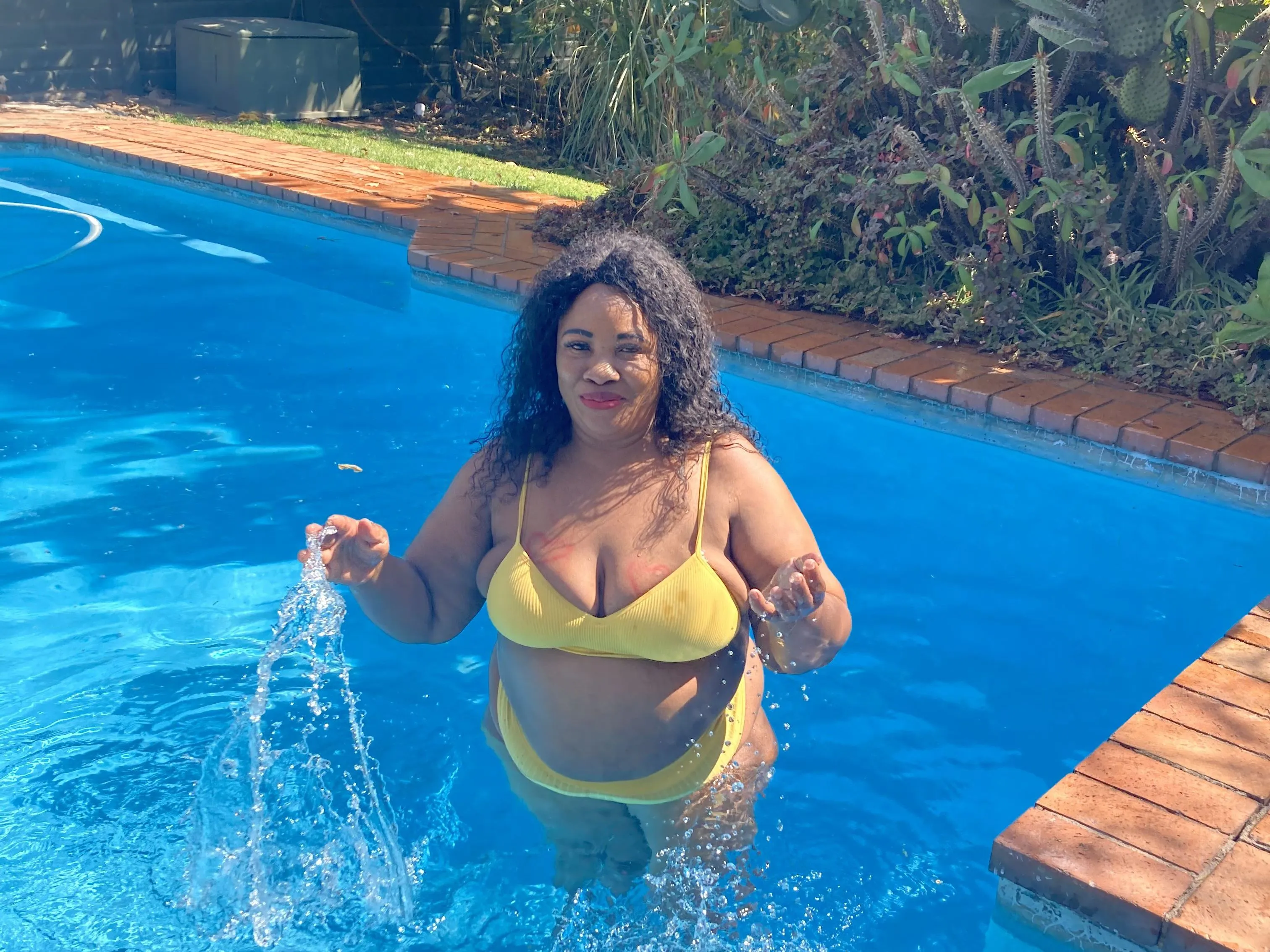 BIGHOTMATURE cam model profile picture