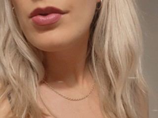 JoanieOakley immagine del profilo del modello di cam