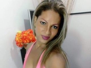 Imagen de perfil de modelo de cámara web de DayanaFigueroaTs